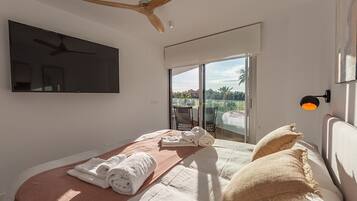 1 slaapkamer, een strijkplank/strijkijzer, reisbedje, gratis wifi