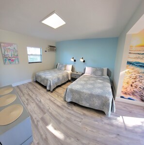 1 chambre, fer et planche Ă repasser, draps fournis