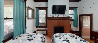 BOUGAINVILLEA BED & BREAKFAST - SUITE #1 NUMBERS (PETS OK)