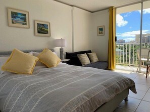 Ferros/tábuas de passar roupa, Wi-Fi, roupa de cama