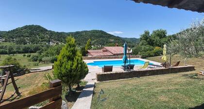 Gemütliche Villa mit Pool inmitten der Natur