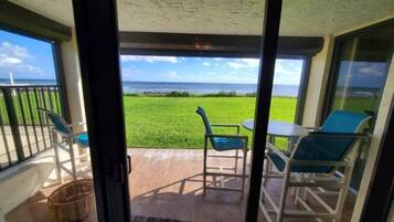 Condo, Multiple Beds, Hot Tub, Ocean View | Interior