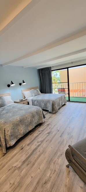 1 chambre, fer et planche à repasser, draps fournis