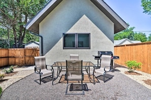 House, Multiple Beds (327 N. Loomis Ave*) | Balcony