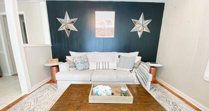 PRIVATE Cleveland St. Cottage~Walk Folsom Village