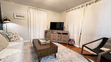 2 chambres, bureau, fer et planche à repasser, Wi-Fi gratuit