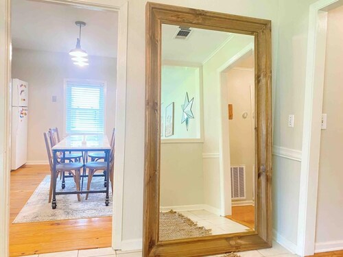 PRIVATE Cleveland St. Cottage~Walk Folsom Village