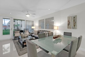 Dining - 1st Floor Condo w/ Beautiful Resort Grounds! Pool/Hot Tub/Tennis Courts & More! (South Padre Island)