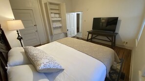 1 dormitorio, tabla de planchar con plancha, wifi gratis y ropa de cama