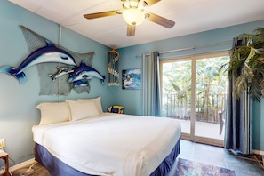 2 bedrooms, internet, bed sheets
