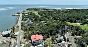 Exterior - Birdie's Bungalow on Fripp - Across from Golf and Ocean - Cards Avail/Golf Cart (Fripp Island)