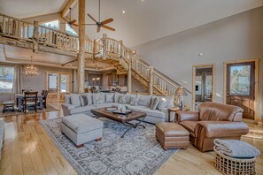 Interior - Lodge-style home with striking mountain views, fireplaces, & hot tub (South Fork)