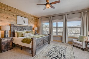4 Schlafzimmer, Schreibtisch, Bügeleisen/Bügelbrett, Internetzugang