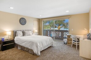 4 bedrooms, iron/ironing board, Internet, bed sheets