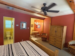 1 dormitorio, tabla de planchar con plancha, wifi gratis y ropa de cama