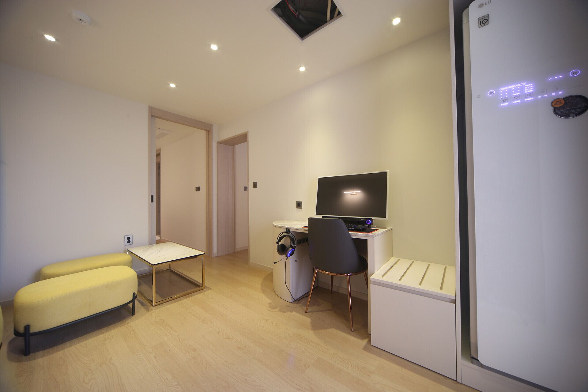 executive penthouse (hinoki bath,terrace,glamping,styler) | living area | 65-inch smart tv with cable channels, tv, netflix