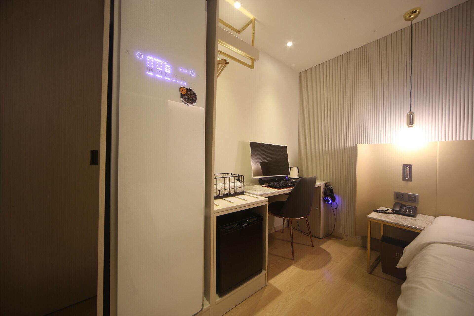 royal double room (with styler) | 2 bedrooms, blackout curtains, iron/ironing board, free wifi