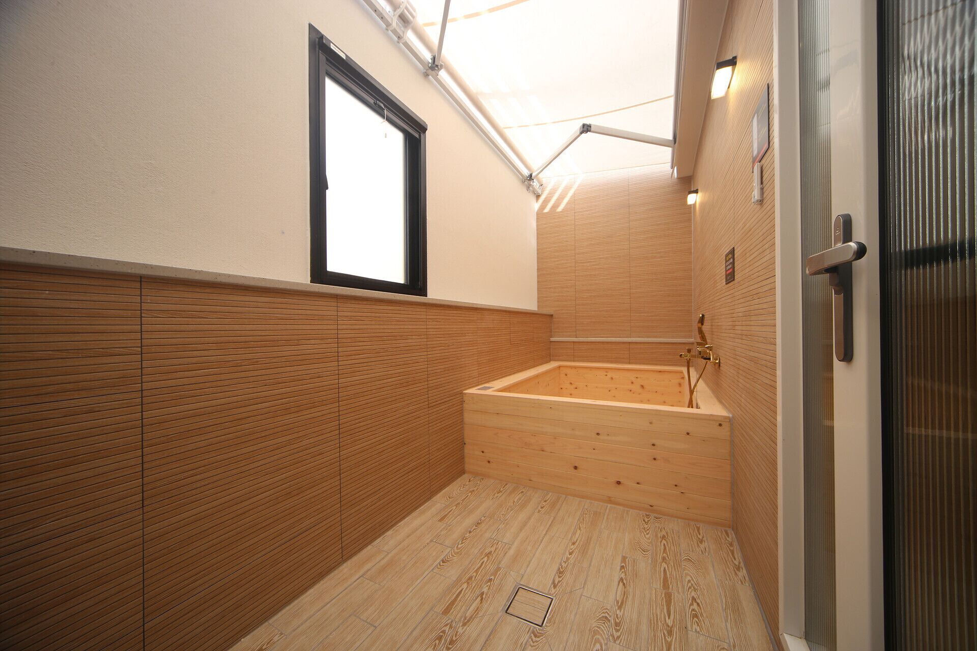 free toiletries, hair dryer, slippers, bidet