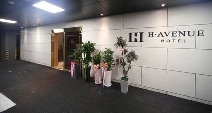 H Avenue Hotel