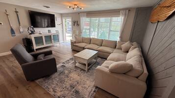 Smart TV, ping pong, offices