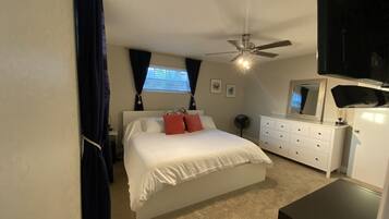 4 bedrooms, travel cot, free WiFi, bed sheets