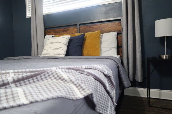 2 bedrooms, iron/ironing board, WiFi, bed sheets