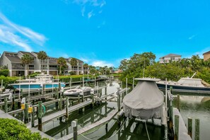 Unclassified image, 4 of 14, button