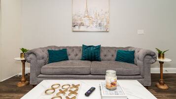 Smart TV, Netflix, streaming services