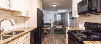 Beautiful Cozy Home away Home 5 min From Airport / Downtown Atlanta