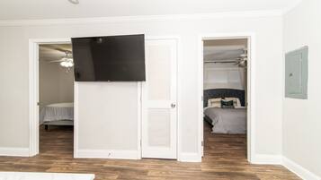 2 bedrooms, desk, iron/ironing board, travel crib