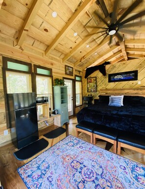 1 多间卧室、床单