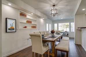 Dining - Pool Oasis | Game Loft w/ PS5 | 12 Beds | ✓ PETS (Plano)