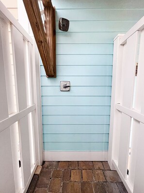 Interior - Pets? YES! Just steps from the beach! (Mexico Beach)