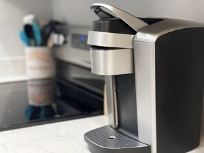 Coffee and/or coffee maker - Pets? YES! Just steps from the beach! (Mexico Beach)