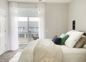 3 chambres, fer et planche à repasser, Wi-Fi, draps fournis