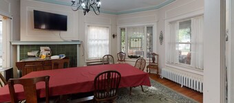 BOUGAINVILLEA BED & BREAKFAST - SUITE #4 MUSIC