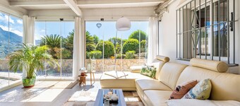 Villa Finca Los Elfos with Mountain View, Pool & Wi-Fi