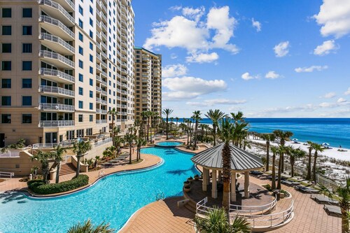 Beach Front Luxury Indigo East 8th Floor Corner Condo | Gulf Views | 2300 Sq.ft | Jetted Tub | Pool