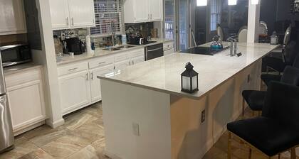 HEATED POOL~THE WHITE HOUSE GRAND ATLANTA - ENTIRE HOME