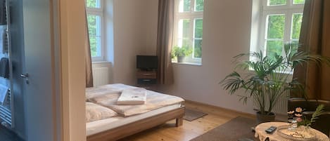 1 bedroom, travel crib, WiFi, bed sheets