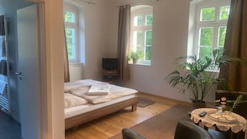 1 bedroom, travel crib, WiFi, bed sheets