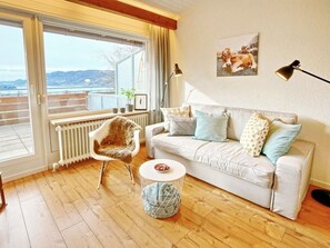 Nicht klassifiziertes Bild, 2 von 9, Schaltfläche