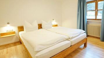 4 Schlafzimmer, WLAN, Bettwäsche