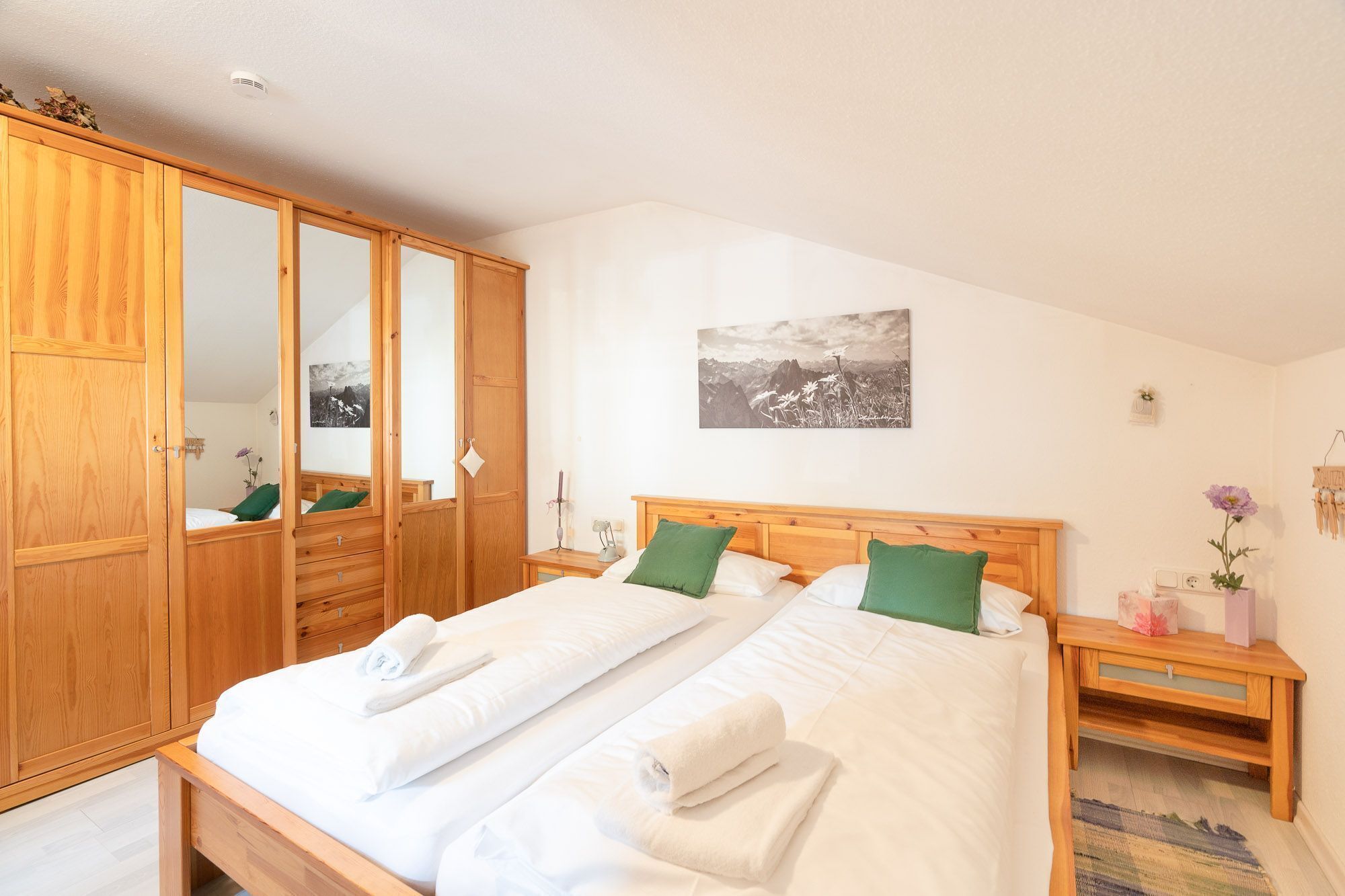 2 bedrooms, WiFi, bed sheets