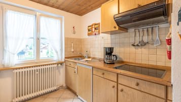 Fridge, coffee/tea maker, electric kettle, toaster