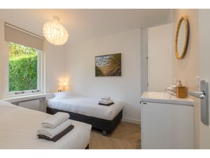 3 bedrooms, WiFi