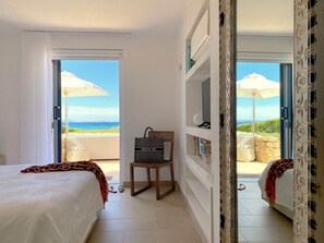 4 bedrooms, in-room safe, iron/ironing board, travel crib