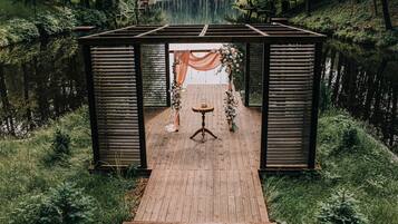 Area per matrimoni all'aperto