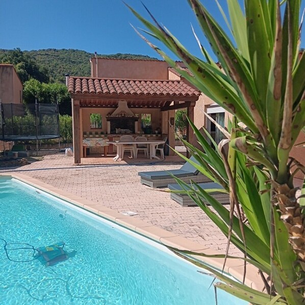 Piscine extérieure