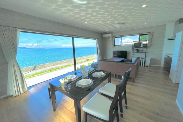 Premium Villa (2F) | 2 bedrooms, iron/ironing board, WiFi (free), bed sheets